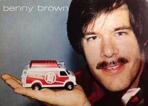 Autograph card - Benny Brown Source: RTL Archives